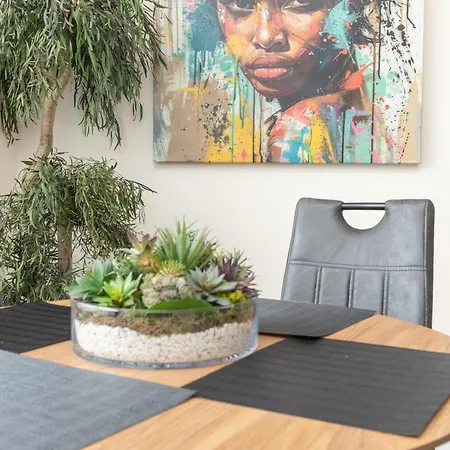 Portobello Road Apartment *